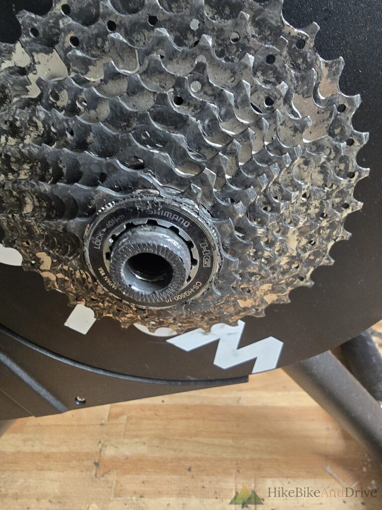 Shimano cassette op de Wahoo KICKR Core